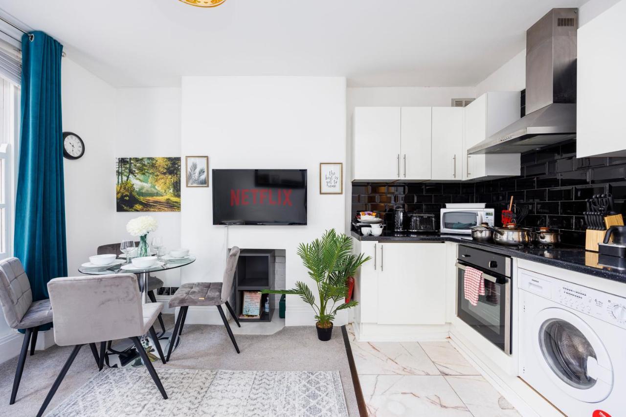 2 Bed Apartment ロンドン エクステリア 写真