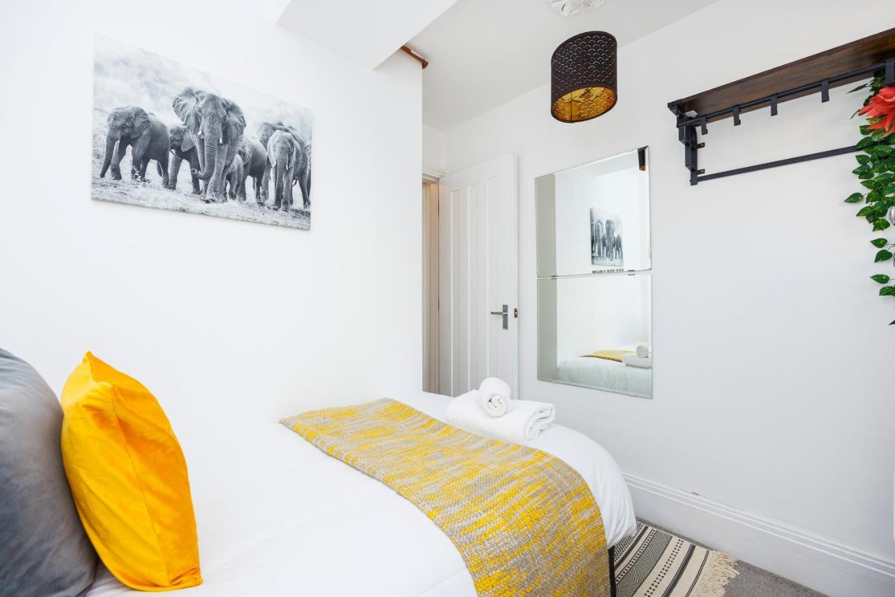 2 Bed Apartment ロンドン エクステリア 写真