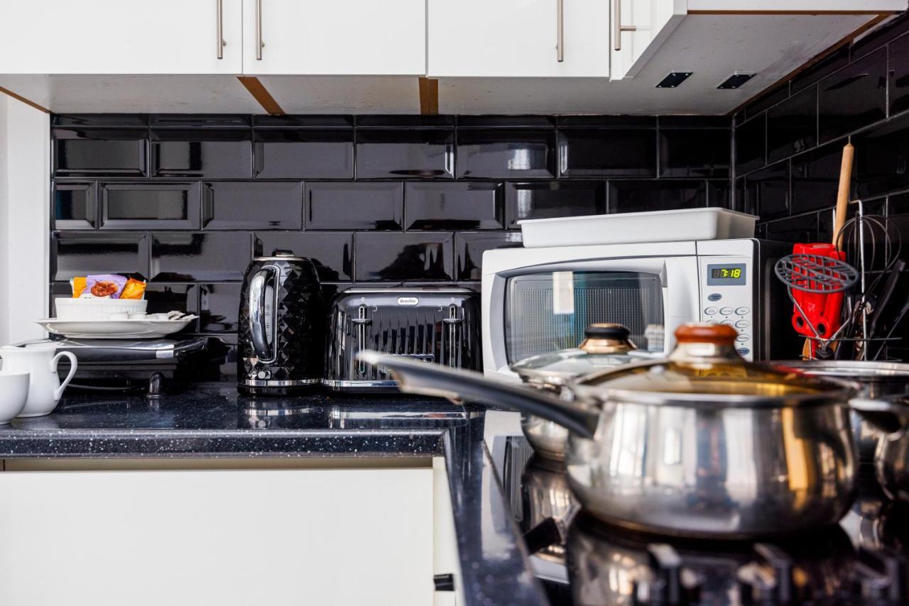 2 Bed Apartment ロンドン エクステリア 写真