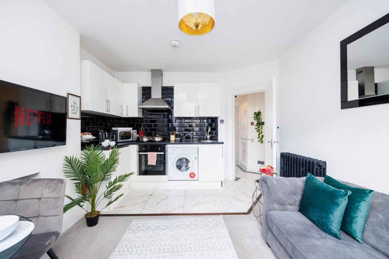 2 Bed Apartment ロンドン エクステリア 写真
