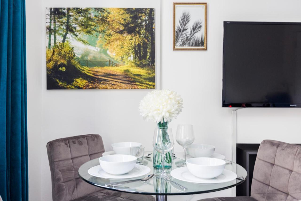 2 Bed Apartment ロンドン エクステリア 写真